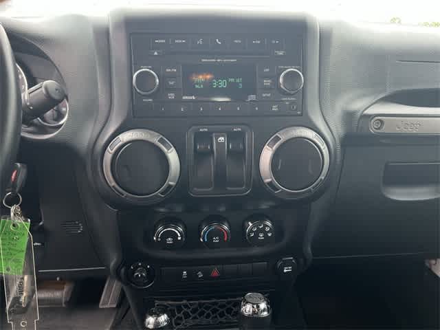 2017 Jeep Wrangler Sport 21