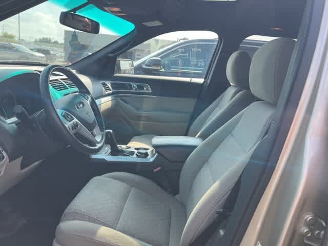 Thumbnail: 2011 Ford Explorer - 5