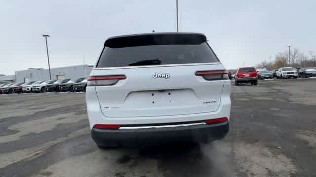 Thumbnail: 2022 Jeep Grand Cherokee - 7