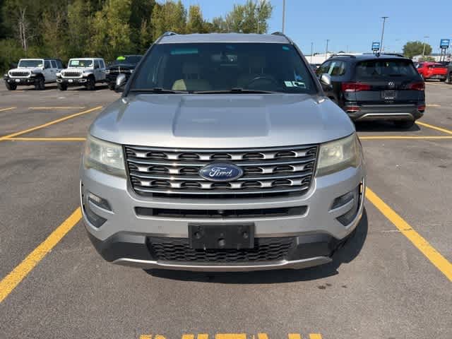 Thumbnail: 2016 Ford Explorer - 7