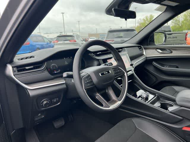 Thumbnail: 2026 Jeep Grand Cherokee - 18