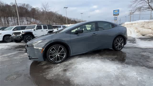 Thumbnail: 2024 Toyota Prius - 4