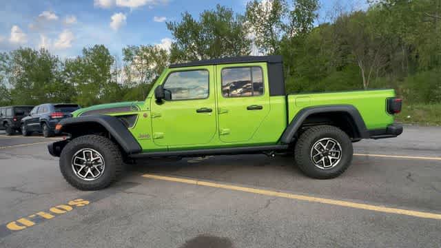 Thumbnail: 2026 Jeep Gladiator - 9