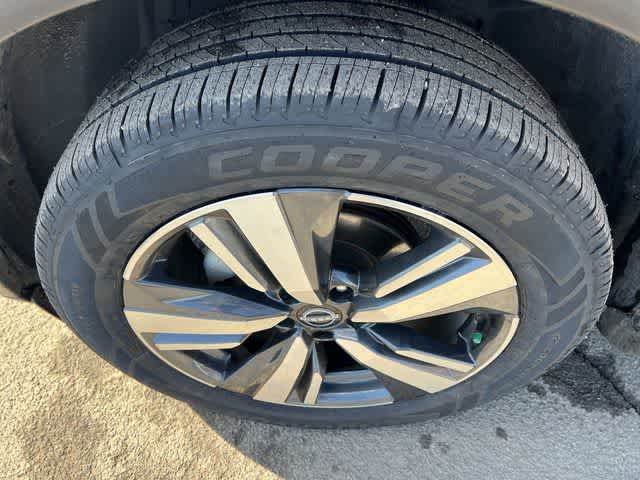 Thumbnail: 2023 Nissan Rogue - 12