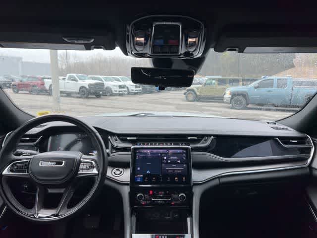 Thumbnail: 2023 Jeep Grand Cherokee - 10