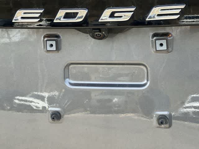 Thumbnail: 2022 Ford Edge - 11