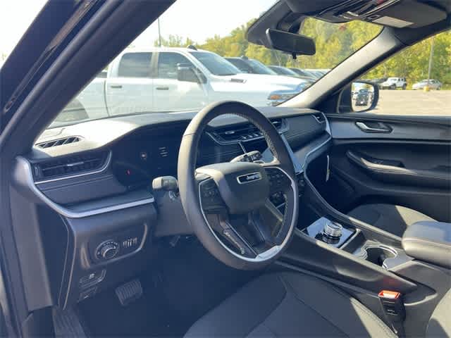 Thumbnail: 2025 Jeep Grand Cherokee - 10