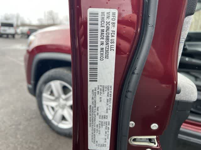 Thumbnail: 2022 Jeep Compass - 26