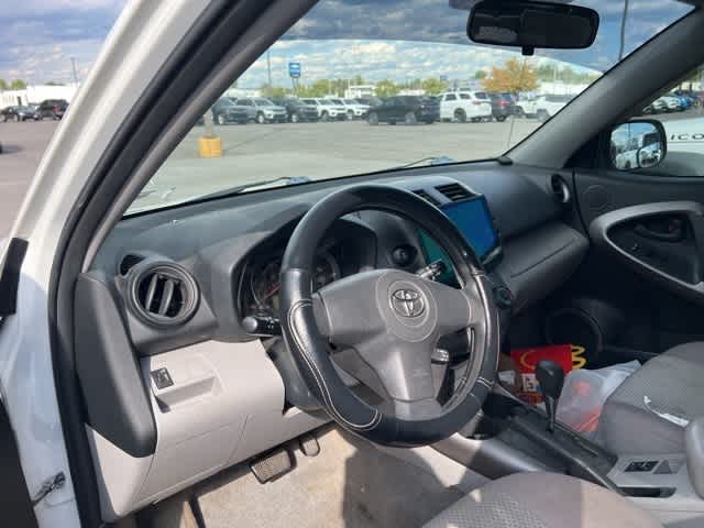 Thumbnail: 2008 Toyota RAV4 - 4