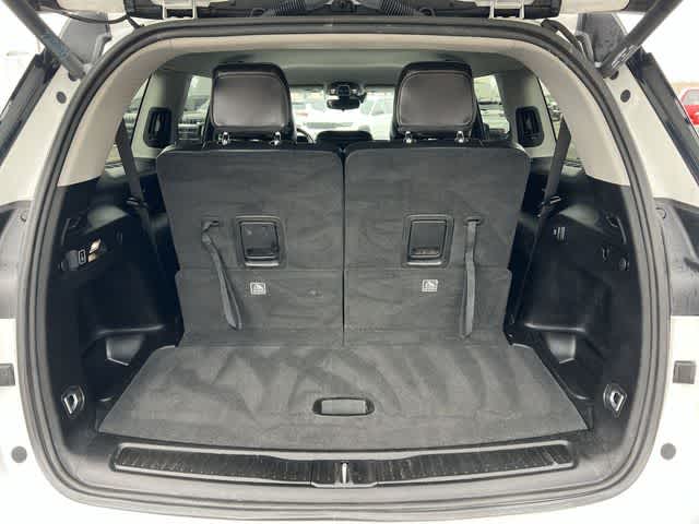 Thumbnail: 2022 Jeep Grand Cherokee - 24