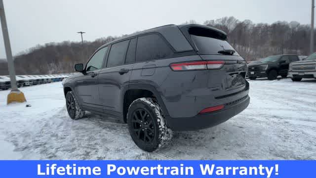 Thumbnail: 2025 Jeep Grand Cherokee - 6