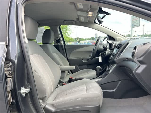 Thumbnail: 2015 Chevrolet Sonic - 16