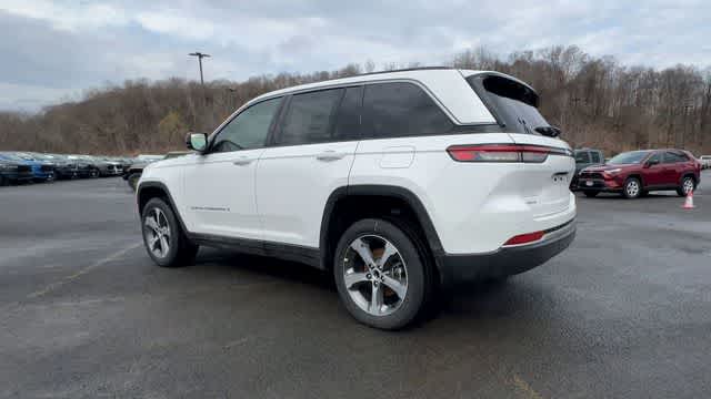 Thumbnail: 2026 Jeep Grand Cherokee - 6