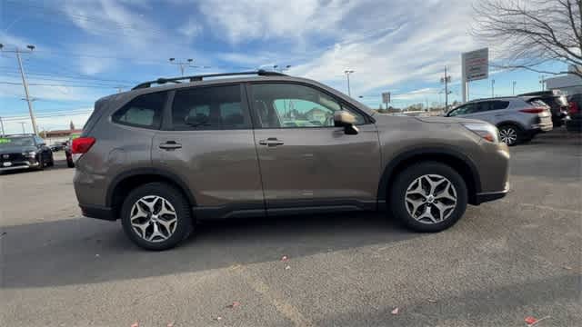 Thumbnail: 2020 Subaru Forester - 9