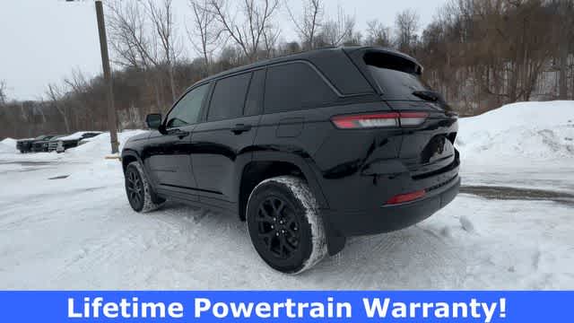 Thumbnail: 2026 Jeep Grand Cherokee - 6