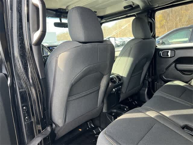 Thumbnail: 2025 Jeep Gladiator - 16