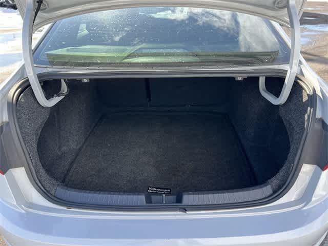 Thumbnail: 2019 Volkswagen Jetta - 24