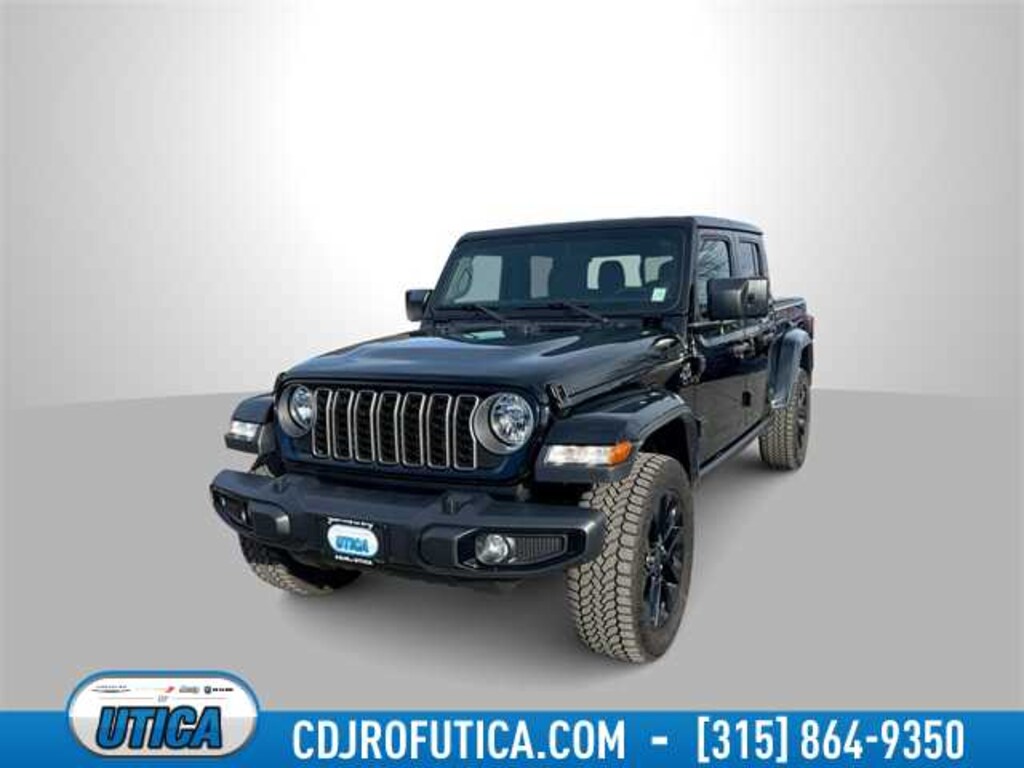 Used 2025 Jeep Gladiator Sport Truck Crew Cab