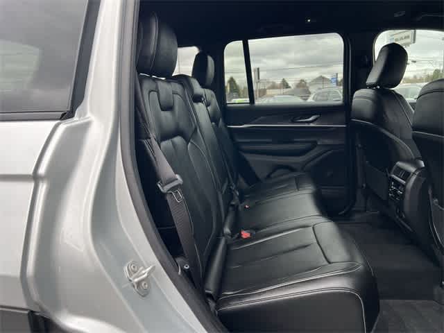 Thumbnail: 2025 Jeep Grand Cherokee - 18