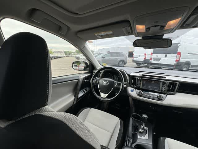 Thumbnail: 2018 Toyota RAV4 - 16
