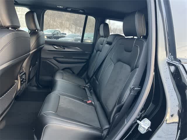 Thumbnail: 2025 Jeep Grand Cherokee - 17