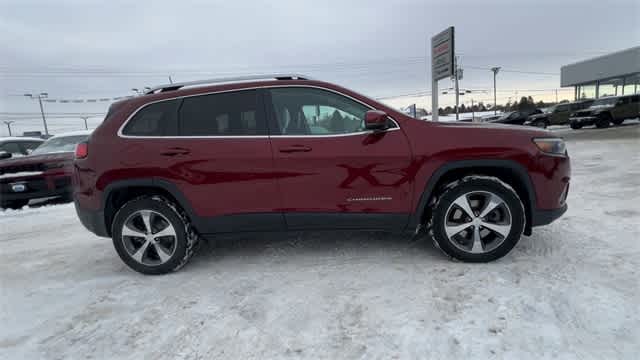 Thumbnail: 2019 Jeep Cherokee - 9