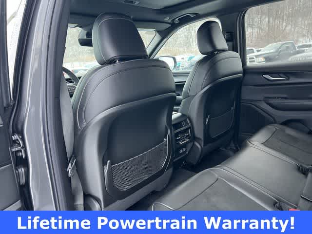 Thumbnail: 2025 Jeep Grand Cherokee - 16