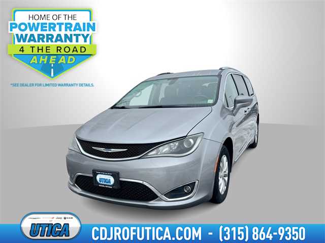 2018 Chrysler Pacifica Touring L -
                  Yorkville, NY