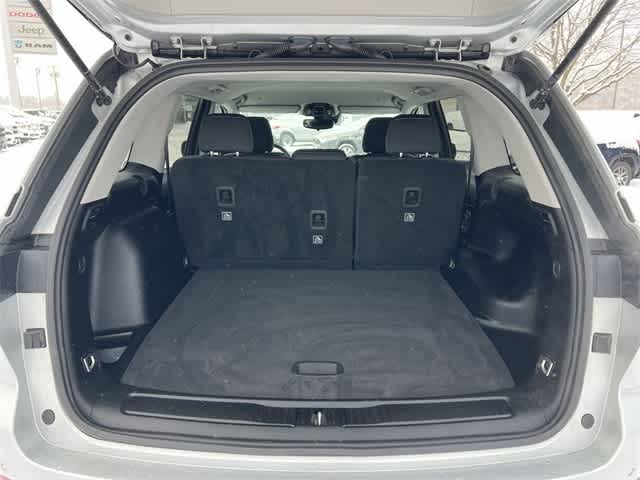 Thumbnail: 2023 Jeep Grand Cherokee - 24