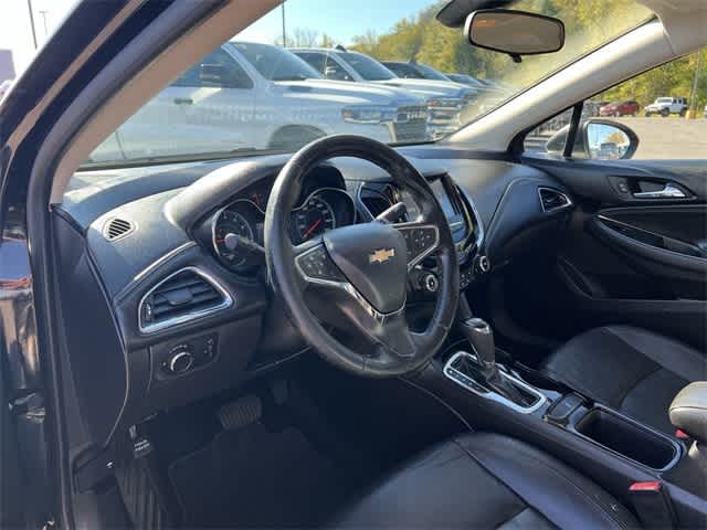 Thumbnail: 2017 Chevrolet Cruze - 10