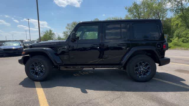 Thumbnail: 2026 Jeep Wrangler - 5