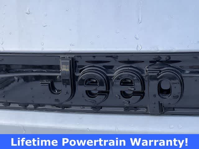 Thumbnail: 2025 Jeep Grand Cherokee - 11