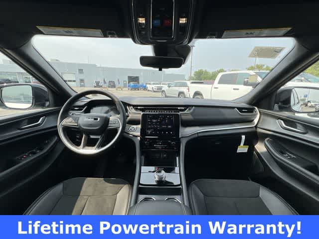 Thumbnail: 2025 Jeep Grand Cherokee L - 14