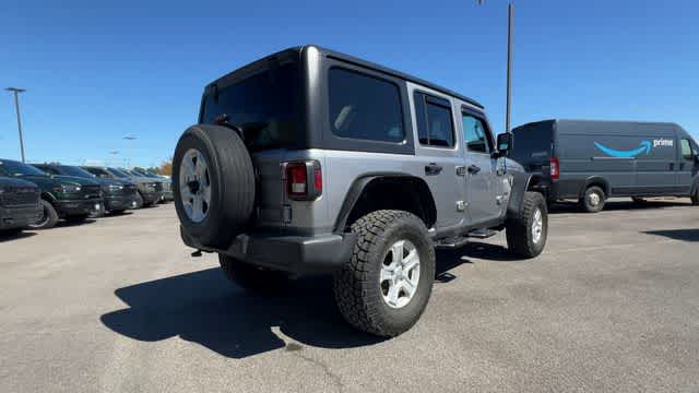Thumbnail: 2021 Jeep Wrangler - 8