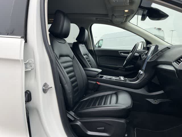 Thumbnail: 2022 Ford Edge - 19