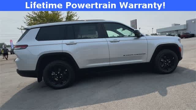 Thumbnail: 2025 Jeep Grand Cherokee L - 9