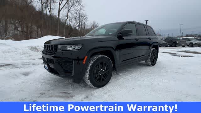 Thumbnail: 2026 Jeep Grand Cherokee - 4