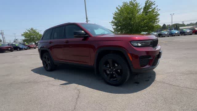 Thumbnail: 2023 Jeep Grand Cherokee - 2