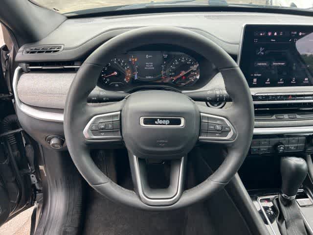 Thumbnail: 2023 Jeep Compass - 15