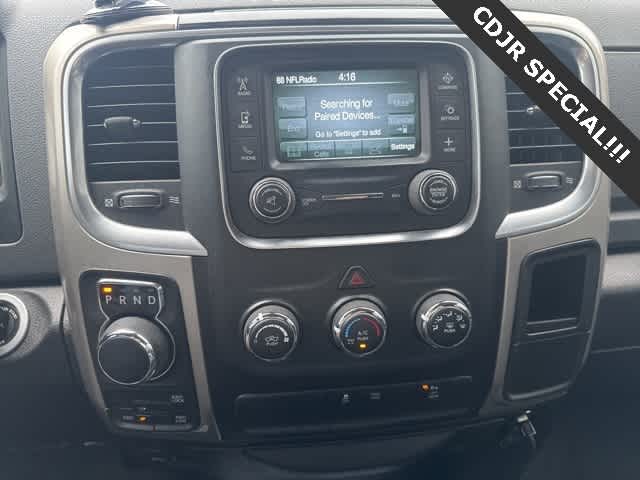 Thumbnail: 2020 RAM 1500 Classic - 11