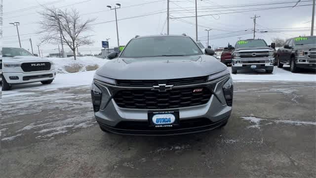 Thumbnail: 2024 Chevrolet Trax - 3