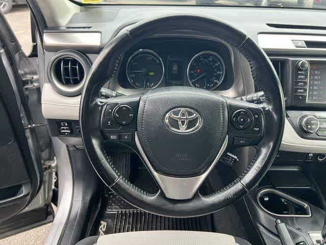 Thumbnail: 2018 Toyota RAV4 - 27