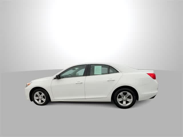 Thumbnail: 2015 Chevrolet Malibu - 6