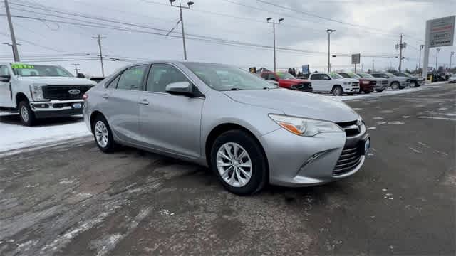 Thumbnail: 2017 Toyota Camry - 2