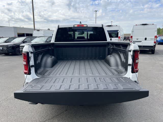 Thumbnail: 2026 RAM 1500 - 32