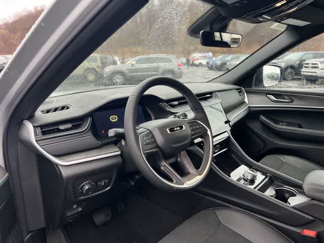 Thumbnail: 2026 Jeep Grand Cherokee - 10