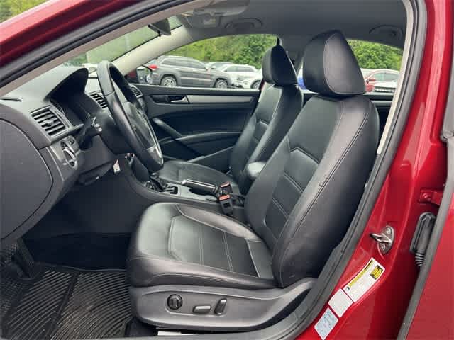 2015 Volkswagen Passat Wolfsburg Edition 15