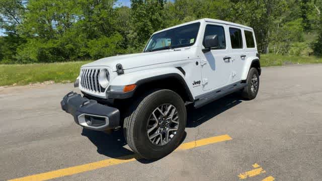 Thumbnail: 2025 Jeep Wrangler - 3