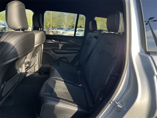 Thumbnail: 2025 Jeep Grand Cherokee - 17