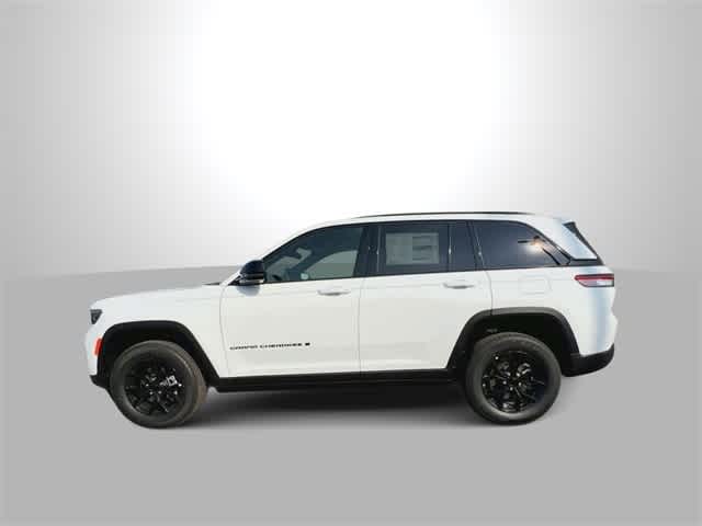 2025 Jeep Grand Cherokee Laredo 5